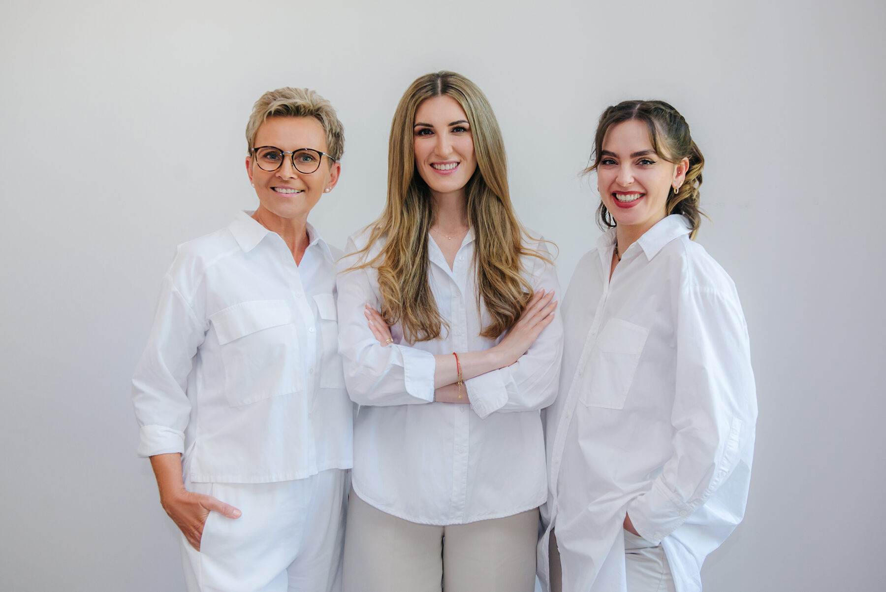 Team Praxis D. Bad Homburg - Fachärztin für Dermatologie, Kosmetikerin und Wellness-Therapeutin